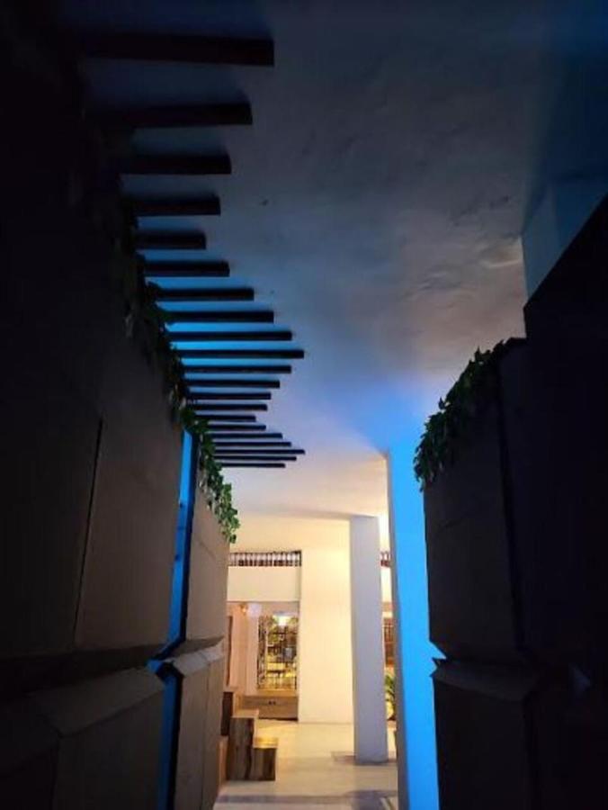 Hotel Hostal Caps Cartagena Buitenkant foto